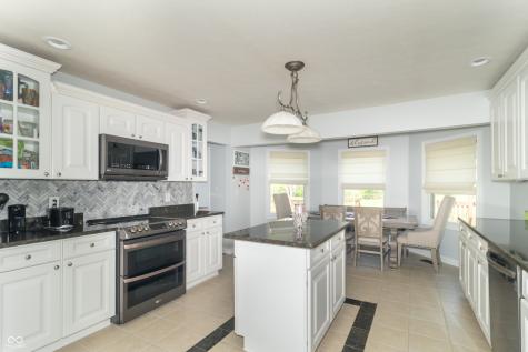 822 Planters Road Indianapolis IN 46239