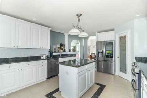 822 Planters Road Indianapolis IN 46239