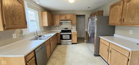 3044 Rolling Hill Drive Columbus IN 47201