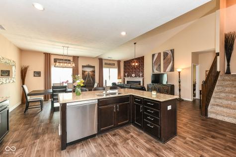 10917 Hunter Lake Lane Indianapolis IN 46239