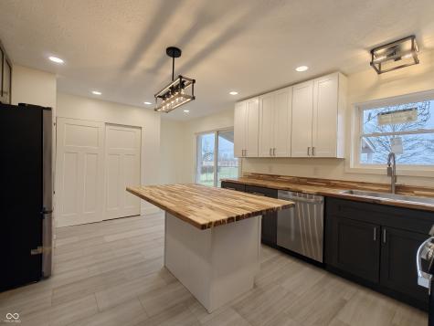 2183 S Fairview Drive Shelbyville IN 46176