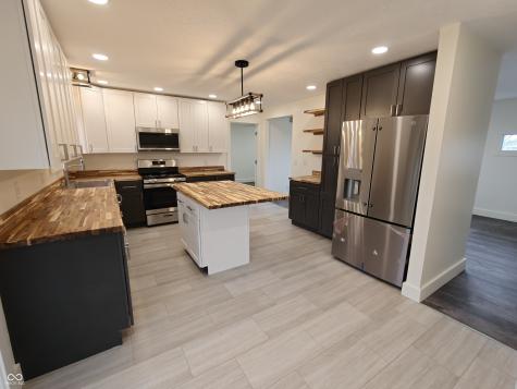 2183 S Fairview Drive Shelbyville IN 46176