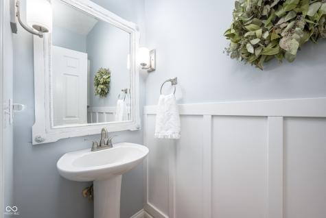 1535 Cricklewood Way Zionsville IN 46077
