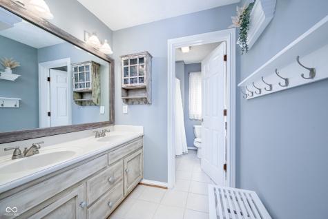 1535 Cricklewood Way Zionsville IN 46077