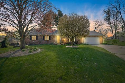 8479 Seattle Slew Lane Indianapolis IN 46217
