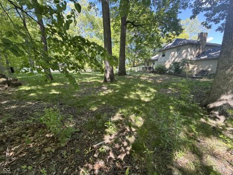10676 Oakwood Court Carmel IN 46033