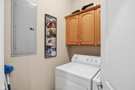 921 Hildebrand Drive Indianapolis IN 46217
