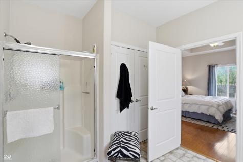921 Hildebrand Drive Indianapolis IN 46217