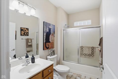 921 Hildebrand Drive Indianapolis IN 46217
