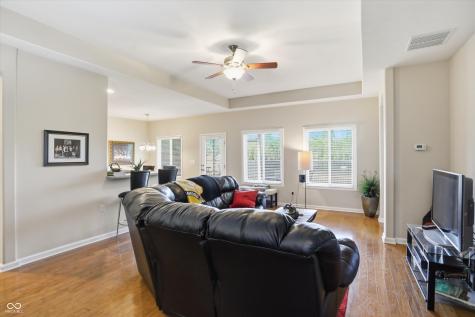 921 Hildebrand Drive Indianapolis IN 46217
