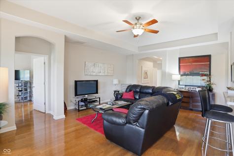 921 Hildebrand Drive Indianapolis IN 46217