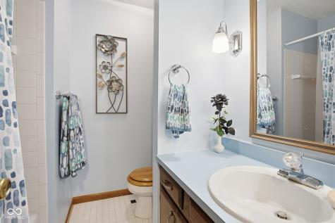 219 Cheshire Circle Noblesville IN 46062