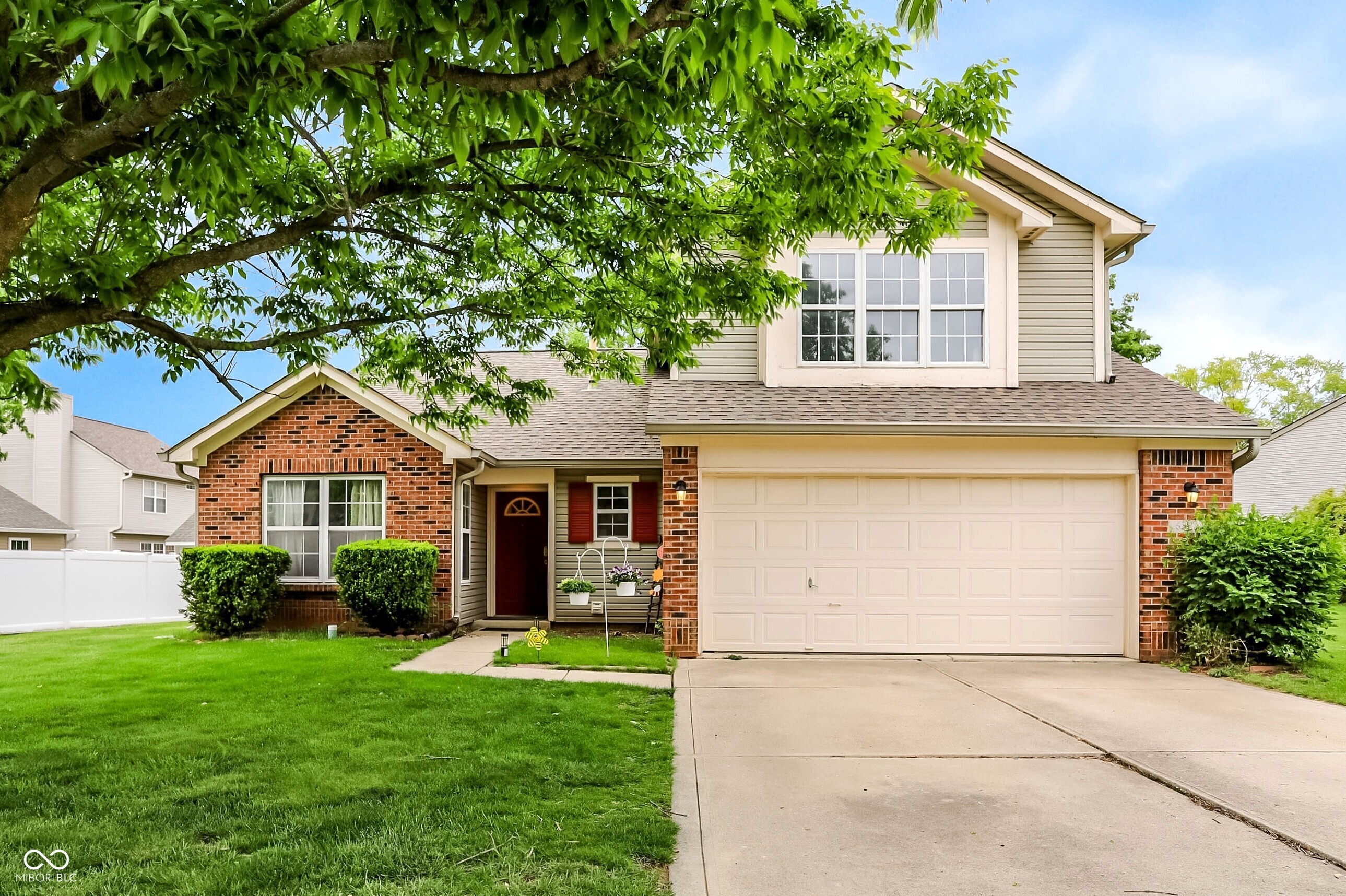 6824 Millbrook Circle Indianapolis IN 46237