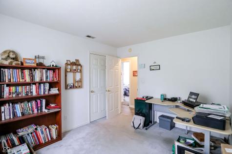 6824 Millbrook Circle Indianapolis IN 46237