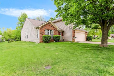 6824 Millbrook Circle Indianapolis IN 46237