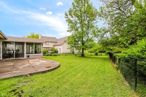 6824 Millbrook Circle Indianapolis IN 46237