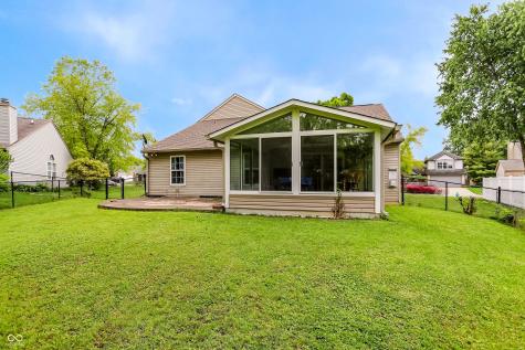 6824 Millbrook Circle Indianapolis IN 46237