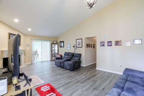 6824 Millbrook Circle Indianapolis IN 46237