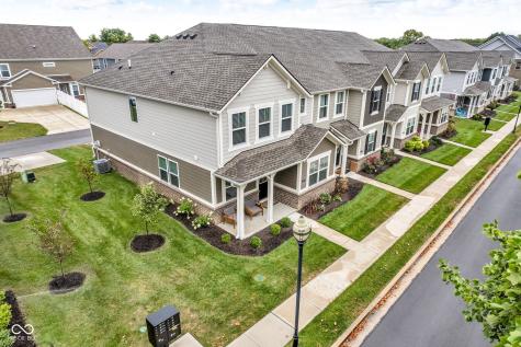 7215 Governors Row Avon IN 46123