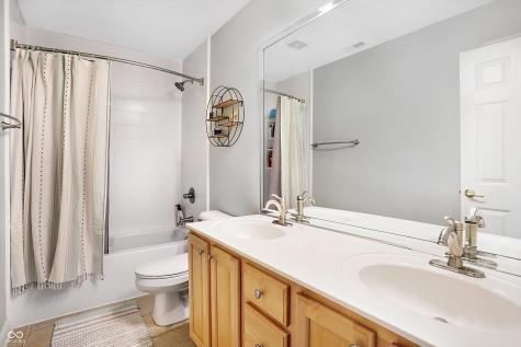 4124 Statesmen Drive Indianapolis IN 46250