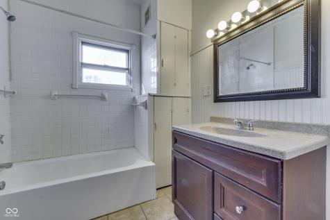 876 N Centerline Road Franklin IN 46131