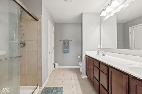 13697 Van Buren Place Fishers IN 46038