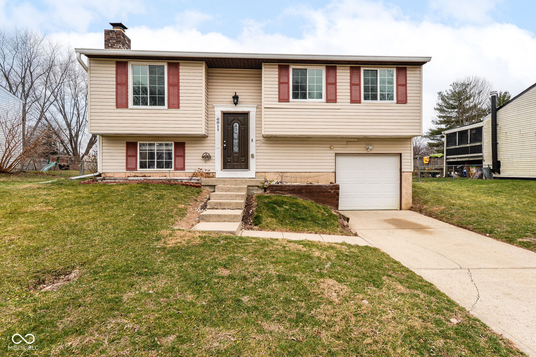 6911 Littleton Drive Indianapolis IN 46221