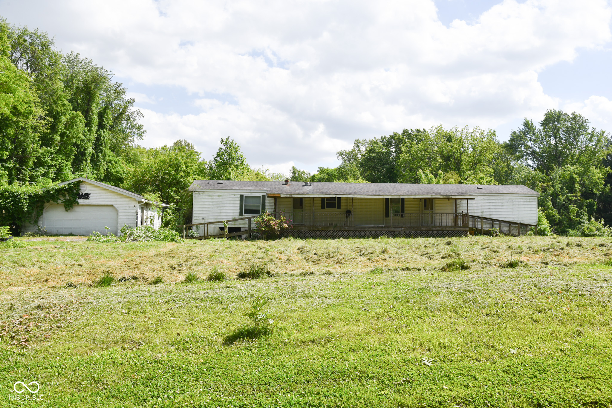 3334 W Harris Drive West Terre Haute IN 47885