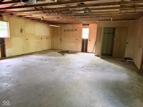 3334 W Harris Drive West Terre Haute IN 47885