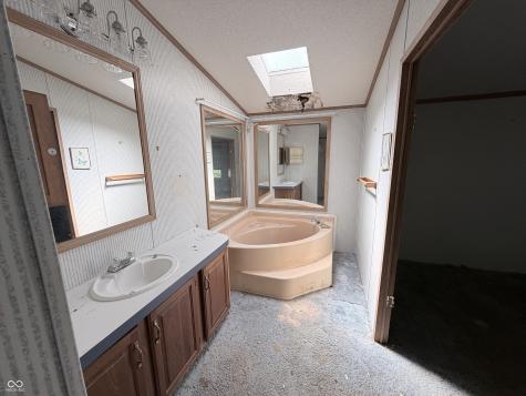3334 W Harris Drive West Terre Haute IN 47885