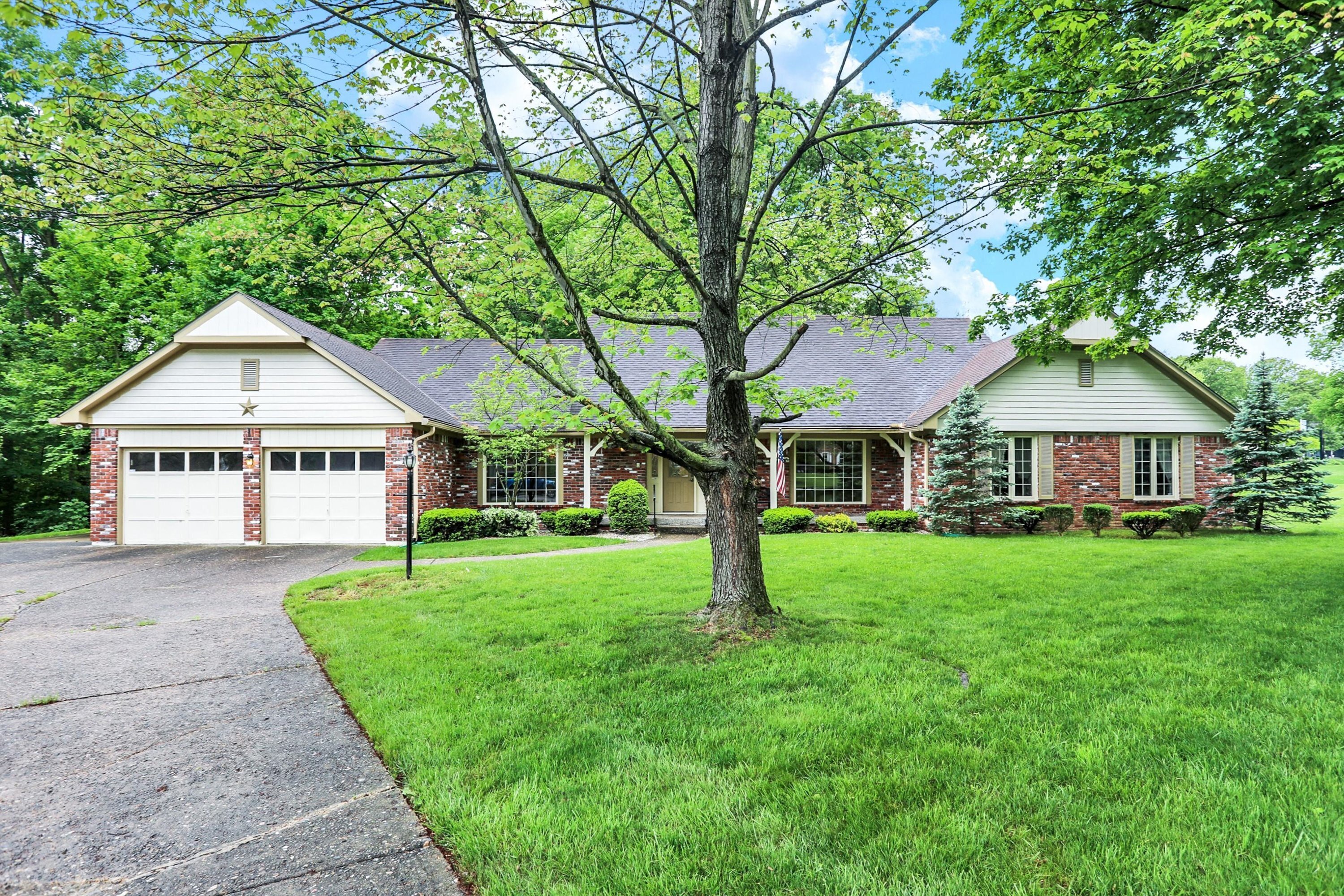 210 Royal Oak Court Zionsville IN 46077