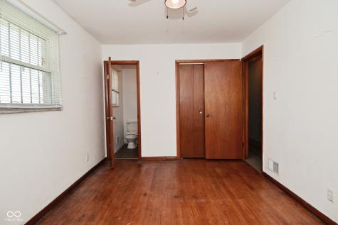 2220 Radcliffe Avenue Indianapolis IN 46227