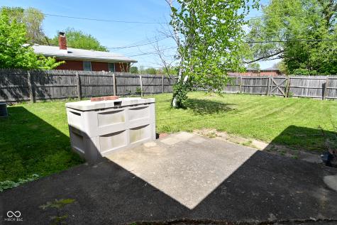 2220 Radcliffe Avenue Indianapolis IN 46227