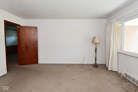 2220 Radcliffe Avenue Indianapolis IN 46227