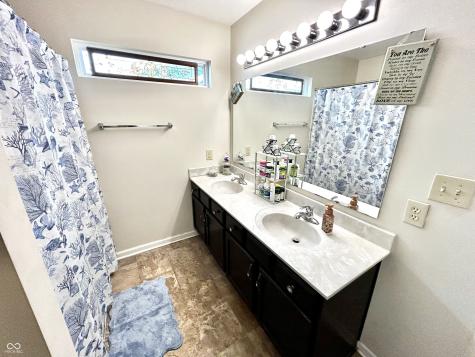 2425 Bristol Drive Franklin IN 46131