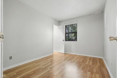 4325 Clayburn Drive Indianapolis IN 46268