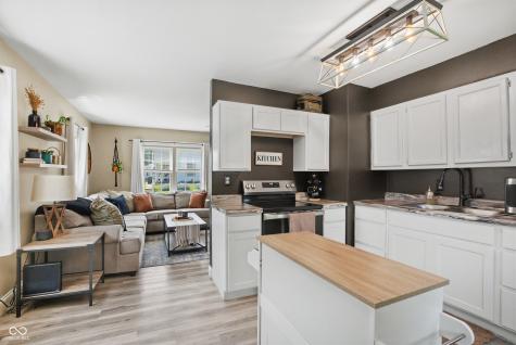 614 Summit Avenue Connersville IN 47331