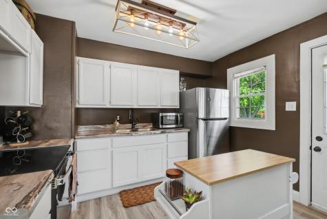 614 Summit Avenue Connersville IN 47331