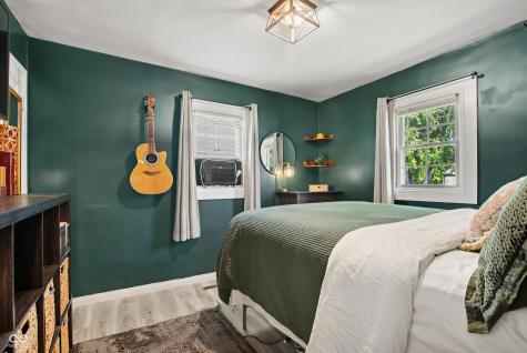 614 Summit Avenue Connersville IN 47331
