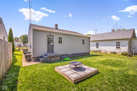 614 Summit Avenue Connersville IN 47331