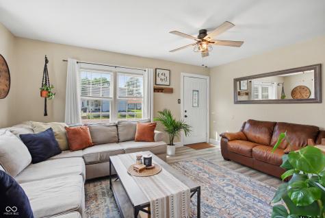 614 Summit Avenue Connersville IN 47331