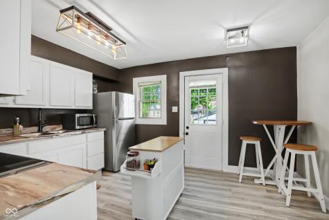 614 Summit Avenue Connersville IN 47331