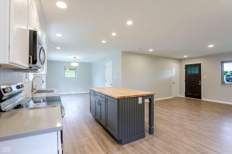 1948 Mullinix Road Greenwood IN 46143