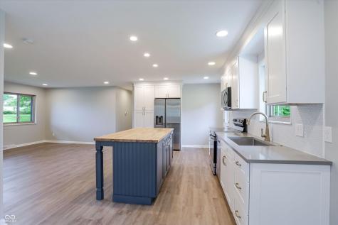 1948 Mullinix Road Greenwood IN 46143