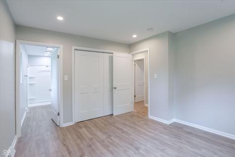 1948 Mullinix Road Greenwood IN 46143