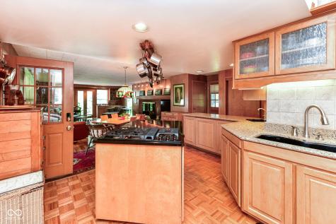 2140 W 44th Street Indianapolis IN 46228