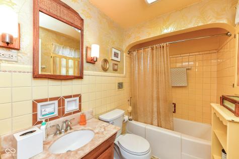 2140 W 44th Street Indianapolis IN 46228