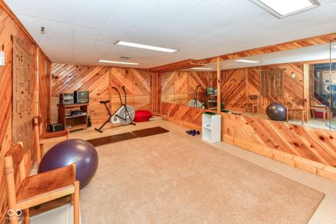 2140 W 44th Street Indianapolis IN 46228