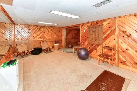 2140 W 44th Street Indianapolis IN 46228