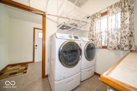 7929 White River Drive Indianapolis IN 46240